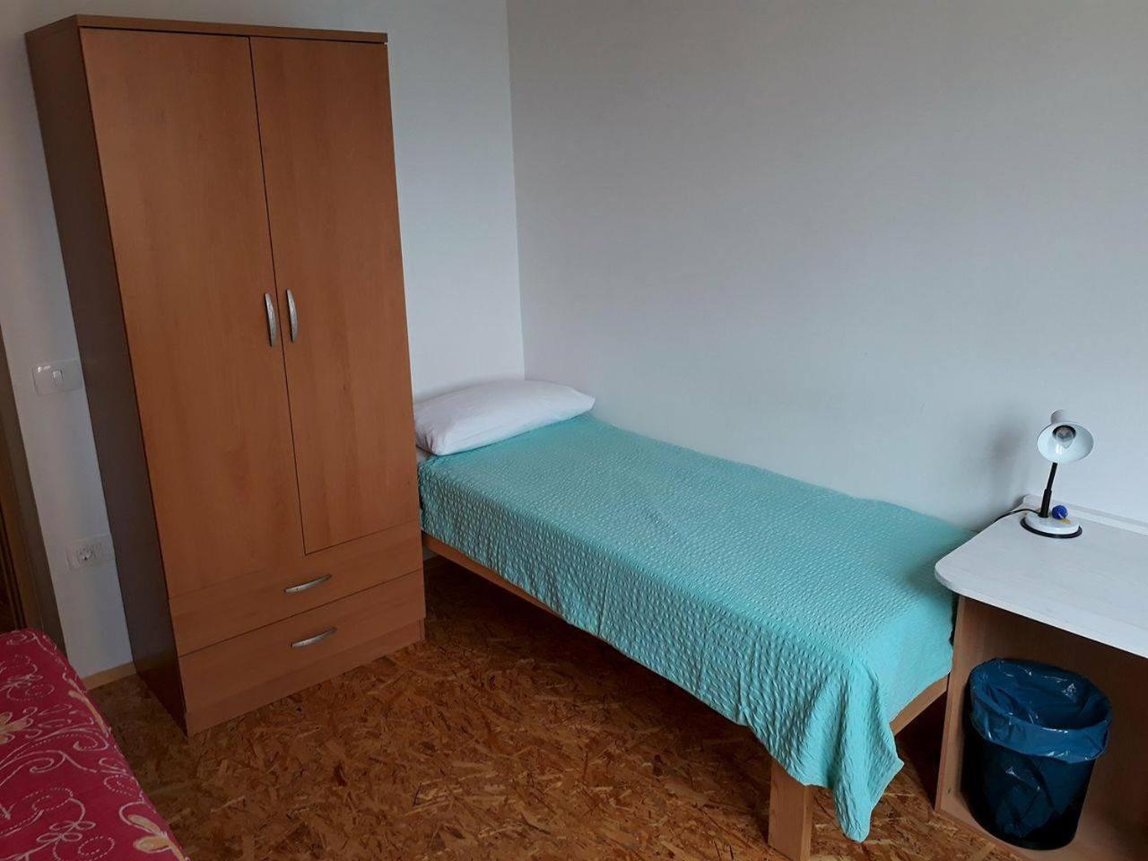 科佩尔Vse Kontenti公寓 外观 照片